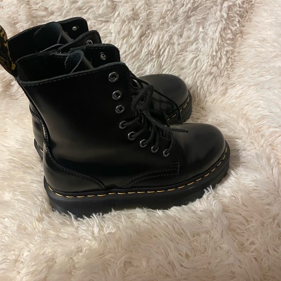 Dr.Martens Jadon Boot - Picture 2 of 7